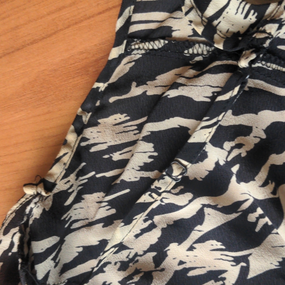 Zebra print tufted cami - Picture 4 of 7
